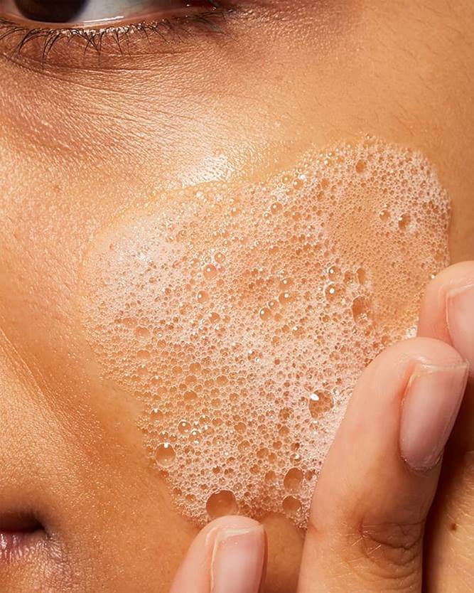 32_HFOC_Still_Image_Foam_on_Face_with_Hand_Post_Application_1375-Desktop-700x875-v1