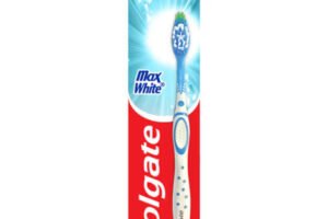Colgate Max White Toothbrush - Medium