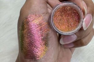 Everly Beauties Multichrome Loose Pigment Eyeshadow Series #313 Buttercup