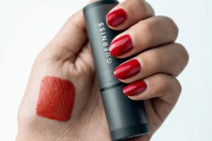 Guerniss Luxely Matte Lipstick - 806