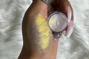 Everly Beauties Multichrome Loose Pigment Eyeshadow Series #310 Girlie
