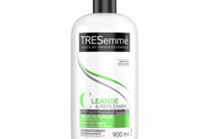 Tresemme Cleanse & Replenish Remoisturising For All Hair Conditioner 900ml