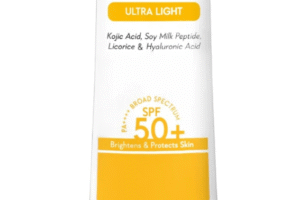 WishCare Vitamin C Pure Glow Milk Sunscreen SPF 50 PA++++