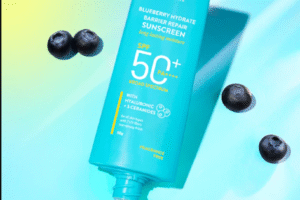 Dot & Key Barrier Repair Hydrating Sunscreen SPF 50+ PA++++ - 50 gm